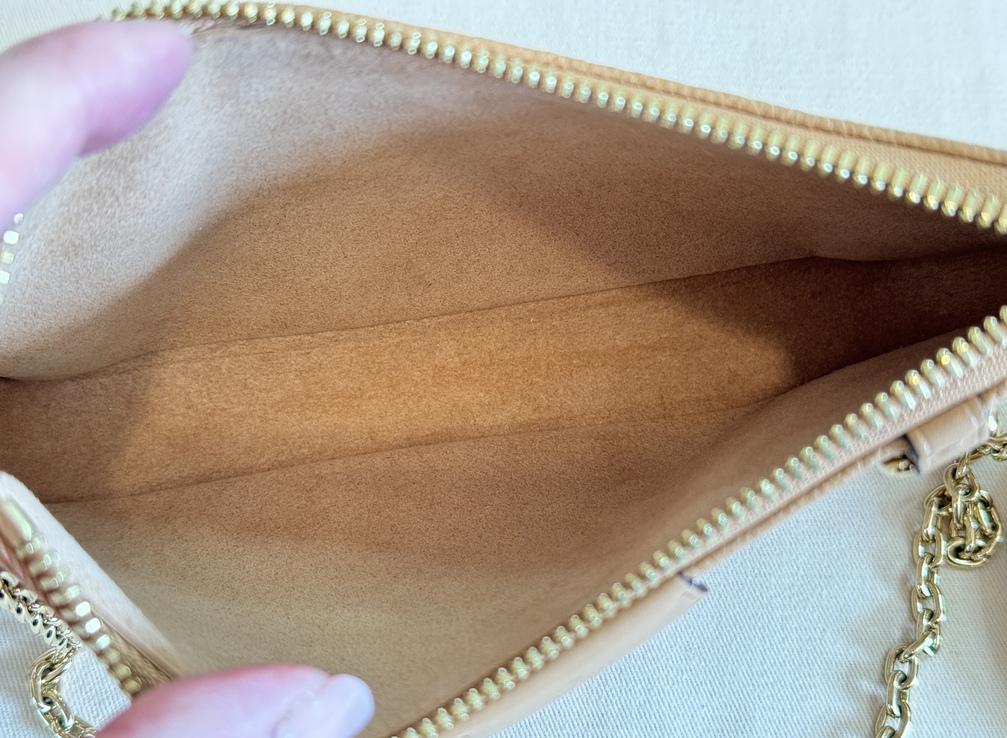 100% Original Louis Vuitton Easy Pouch on Strap M81066 Preloved